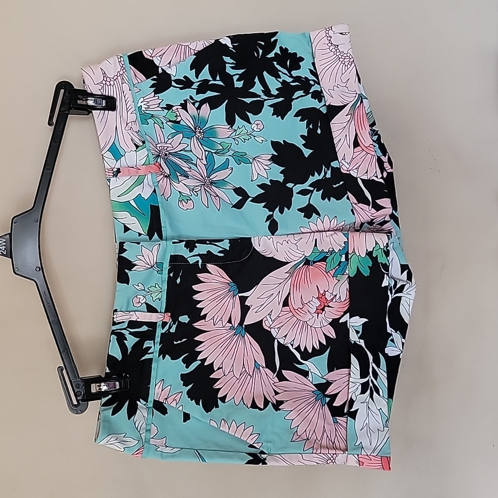 New York & Company multi-color shorts  size 10